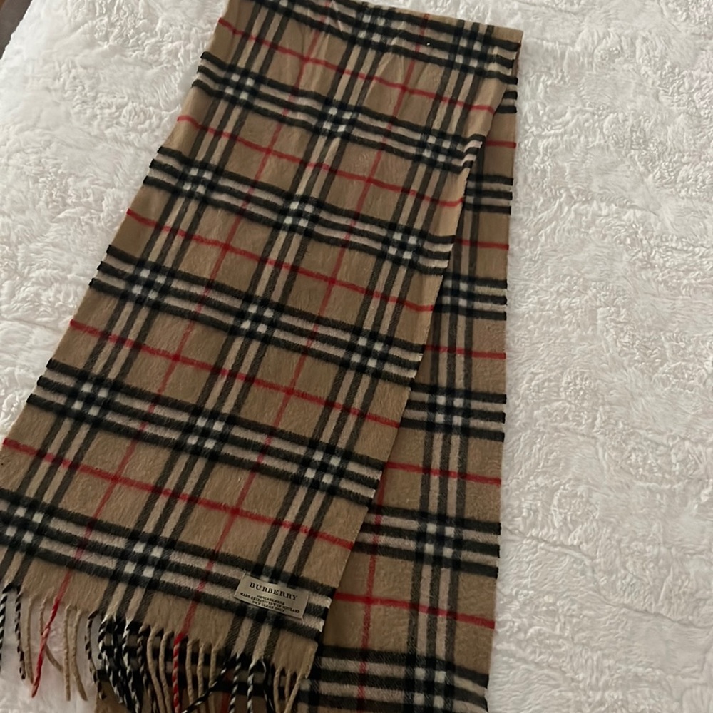 Brand New 100% Cashmere Burberry Scarf